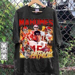 Patrick Mahomes Vintage 90s Football Fan Graphic Crewneck T Shirt